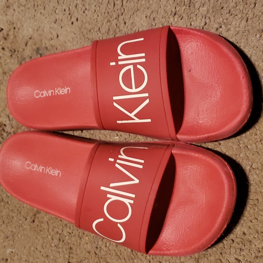Big boy calvin Klein slippers